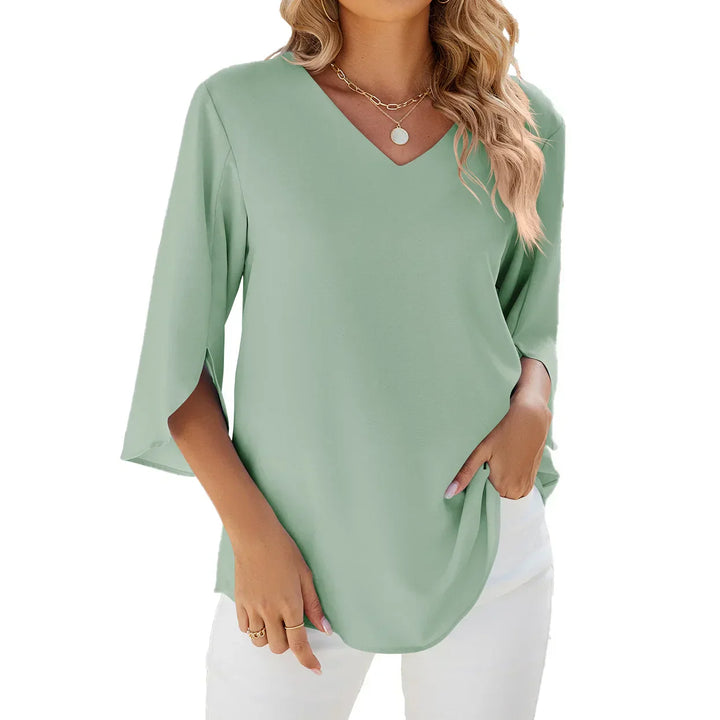 Cara | V-neck blouse